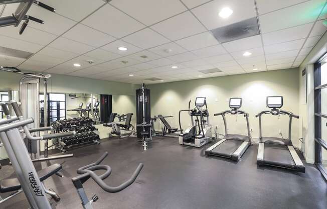 fitness center at the verandas apartments in canoga park ca