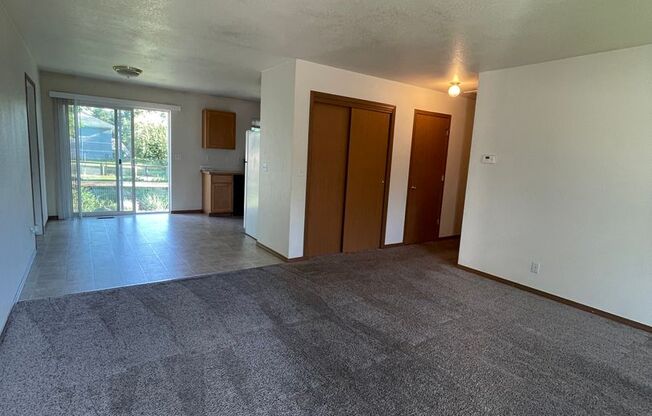 3 bed 2 bath rancher with master en-suite & RV parking