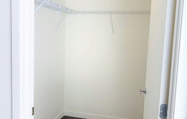 1 bed, 1 bath, 789 sqft, $1,600, Unit 416