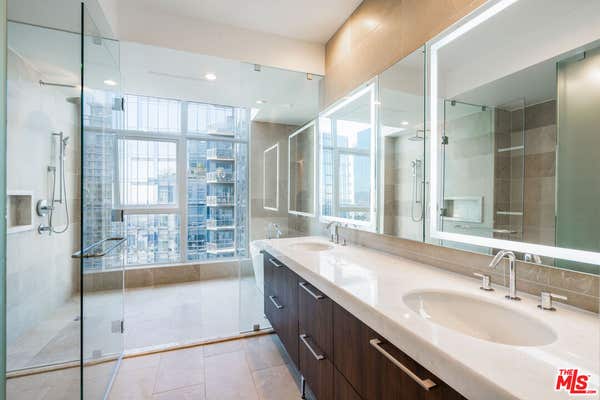3 beds, 3 baths, 2,676 sqft, $14,300, Unit 1