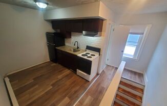 745-747 W Turner St