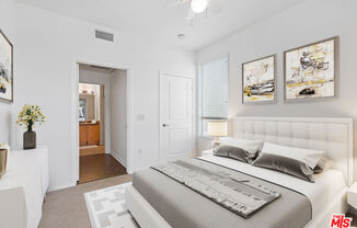 1 bed, 1 bath, 910 sqft, $2,900, Unit 355
