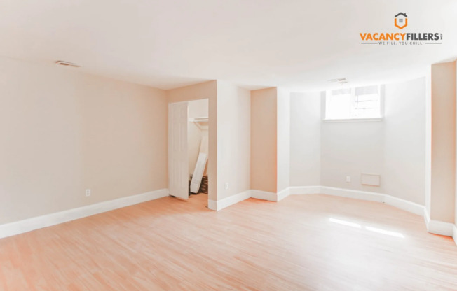 1 bed, 1 bath, $1,350, Unit 114 Apt. B