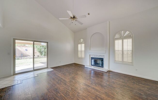 COMING SOON! Gorgeous 3 Bedroom North Scottsdale Home located in Cul-De-Sac