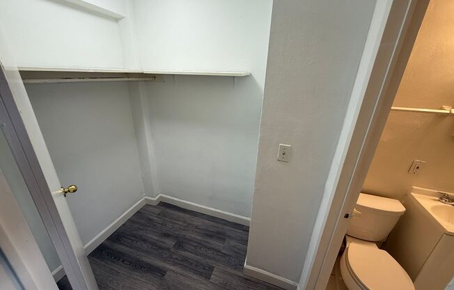 Studio, 1 bath, 400 sqft, $895, Unit #412