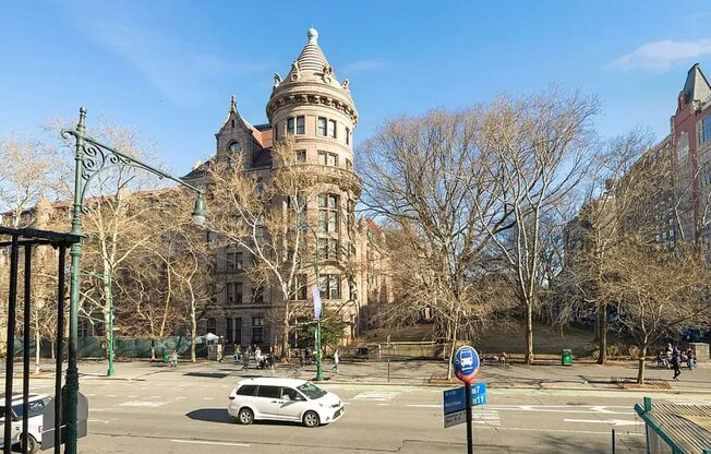 370 COLUMBUS AVE