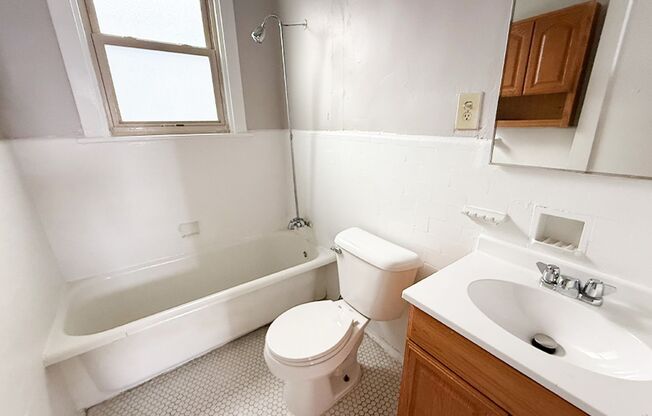 1 bed, 1 bath, 478 sqft, $895, Unit 418-21