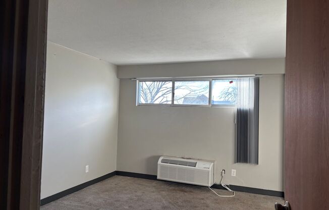 2 beds, 2 baths, $725, Unit 1030-211