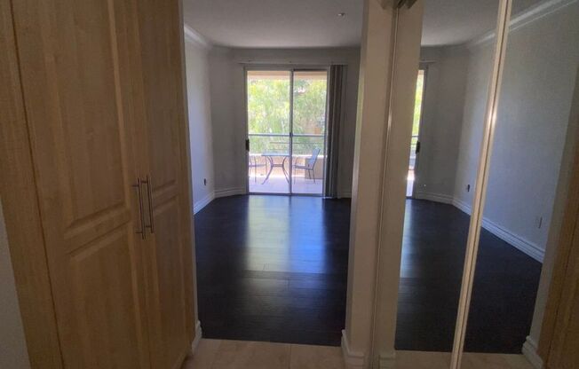 1 bed, 1 bath, $1,700, Unit 316