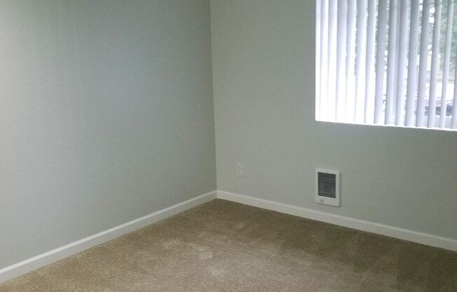 1 bed, 1 bath, 750 sqft, $1,500, Unit C203