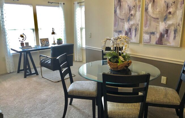 1 bed, 1 bath, 856 sqft, $1,170, Unit 0812