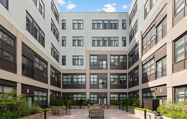 1 bed, 1 bath, 782 sqft, $2,620, Unit 4N
