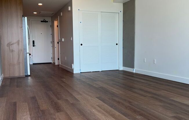 Studio, 1 bath, 422 sqft, $2,530, Unit 708