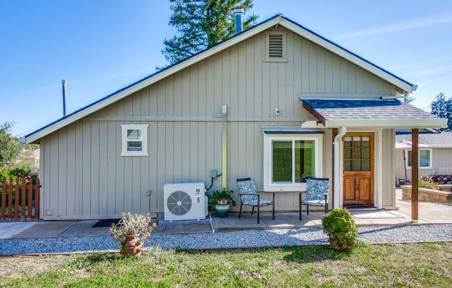 Must See 1 Bed 1 Bath Cottage in the heart of Almaden Valley!!!