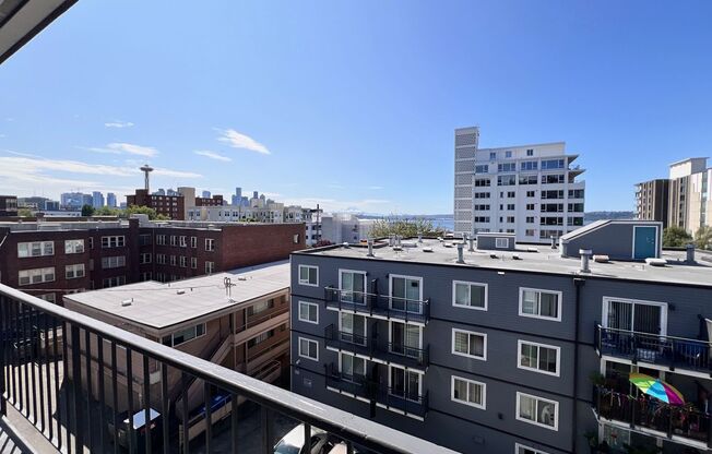 620 5 AVE W