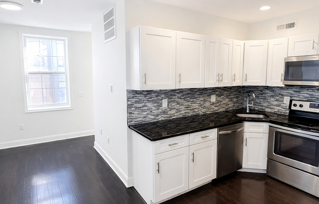 1 bed, 1 bath, 600 sqft, $1,495, Unit 1416-3R