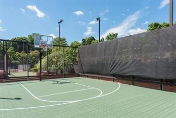 1 bed, 1 bath, 870 sqft, $3,000, Unit 218