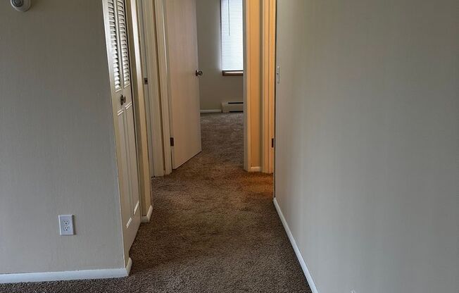 2 beds, 1 bath, 756 sqft, $1,250, Unit 822-304