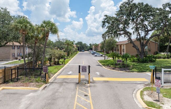 2 beds, 2 baths, 960 sqft, $1,350, Unit N6913C (2X2)