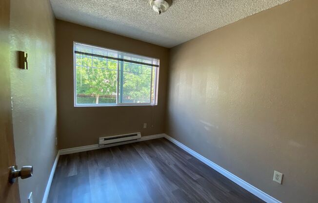 3 beds, 2 baths, 643 sqft, $2,000, Unit A206