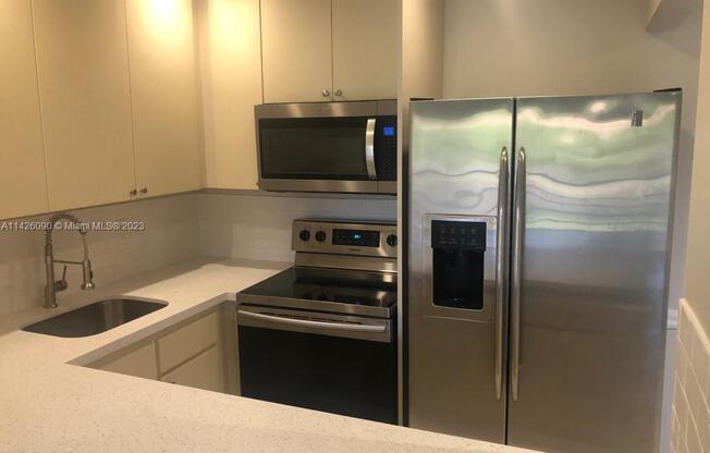 6540 W 26 DR