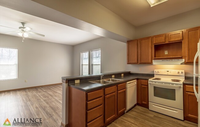 2 beds, 1 bath, 1,090 sqft, $1,080, Unit 304