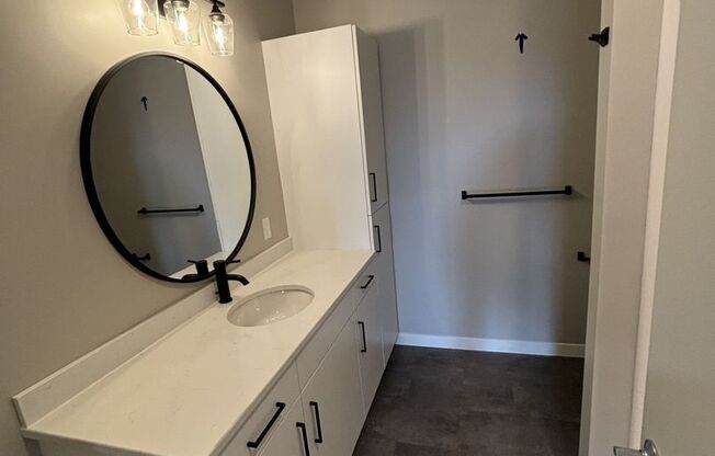 2 beds, 2 baths, 1,210 sqft, $2,000, Unit 320