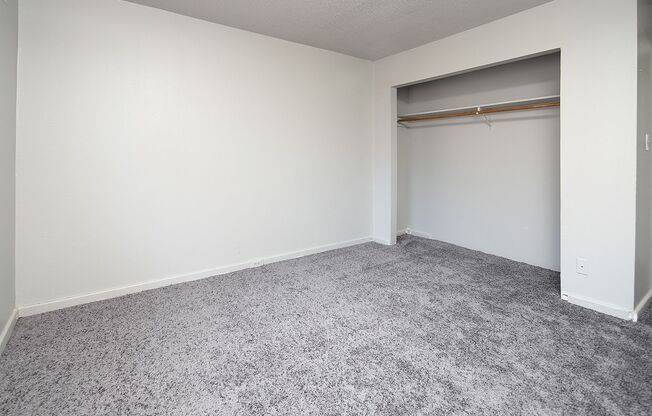 2 beds, 1 bath, $1,195, Unit 805-C