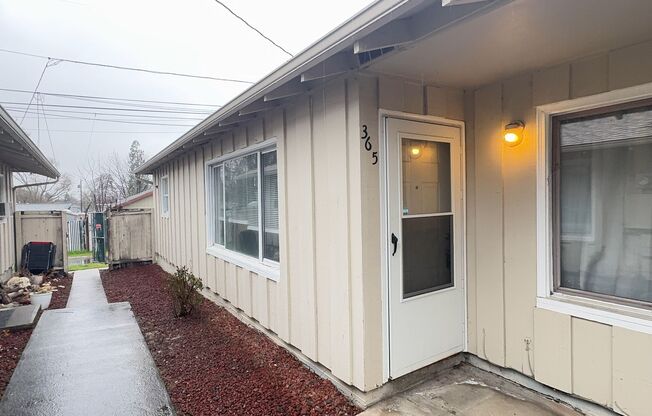 6937-3t - 357-367 Bessie St.