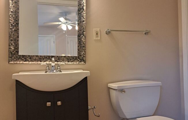 1 bed, 1 bath, 675 sqft, $1,395, Unit 3921-2