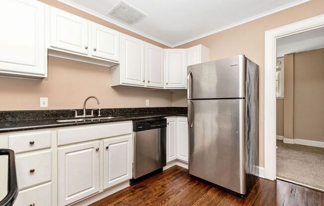 2 beds, 1 bath, $1,375