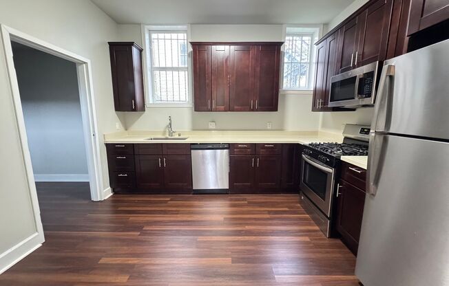 780-782 Treat Ave/ 2950 21st Street (7039rc)