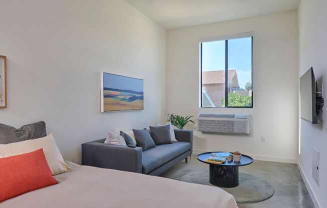 Studio, 1 bath, 299 sqft, $1,725, Unit 37-Bedroom4