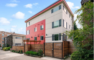 411 Harvard Ave East