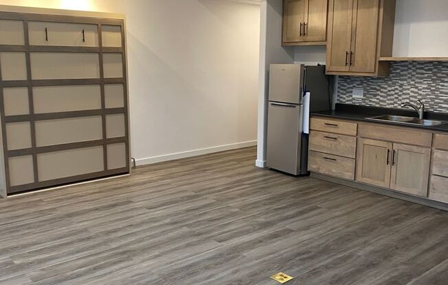 1 bed, 1 bath, 800 sqft, $1,200