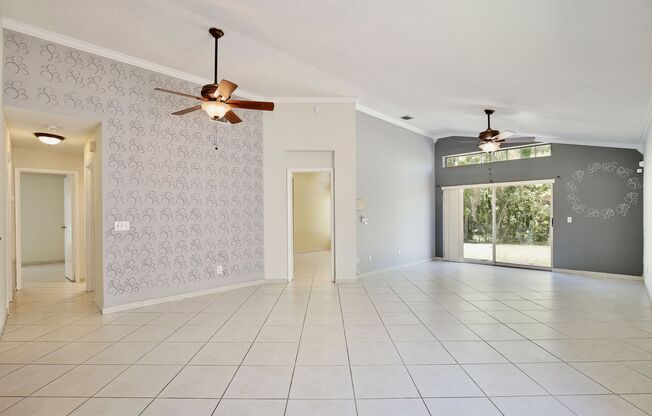 Beautiful 3/2 Spacious Home with a 2 Car Garage in the Vibrant Cypress Springs - Orlando!
