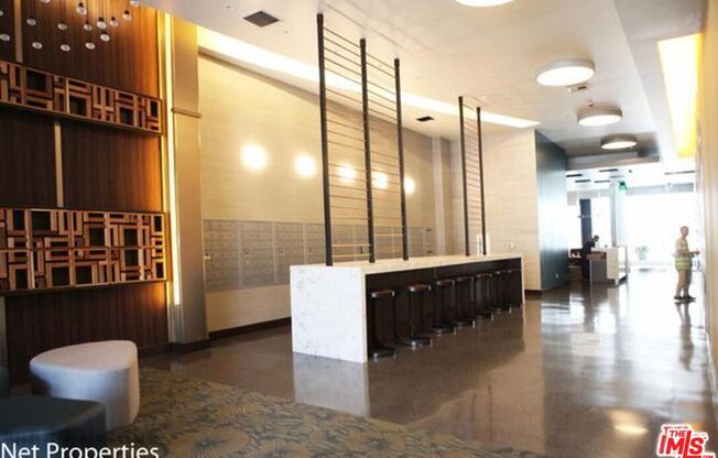 1 bed, 1 bath, 710 sqft, $2,400, Unit 809