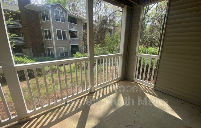 501 BARRINGTON HLS DR
