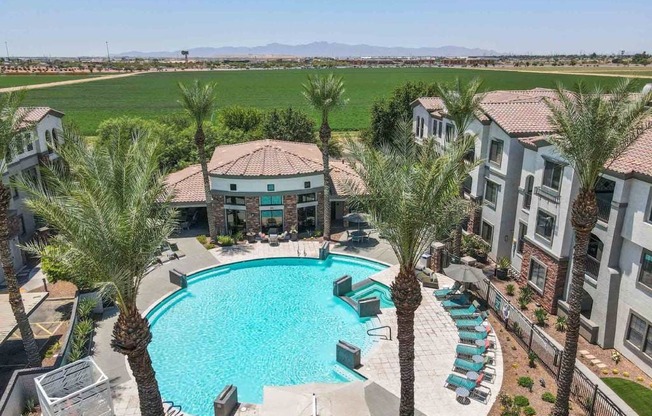 Zone Luxe Apartments in Glendale, AZ