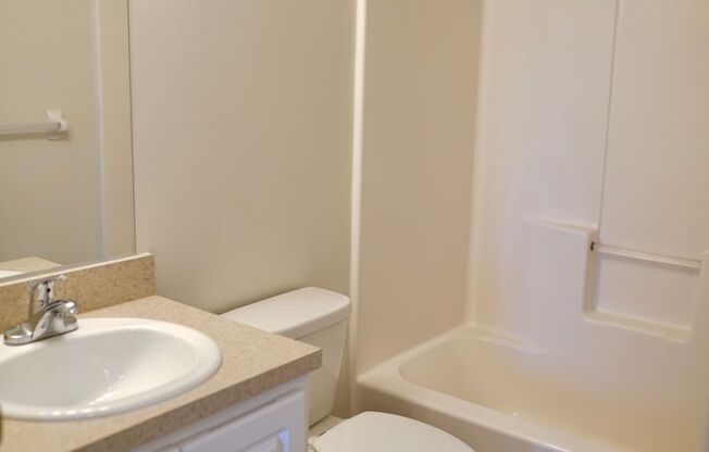 2 beds, 2 baths, 1,092 sqft, $2,600, Unit 1006