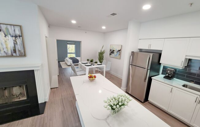 2 beds, 1 bath, 1,055 sqft, $3,700