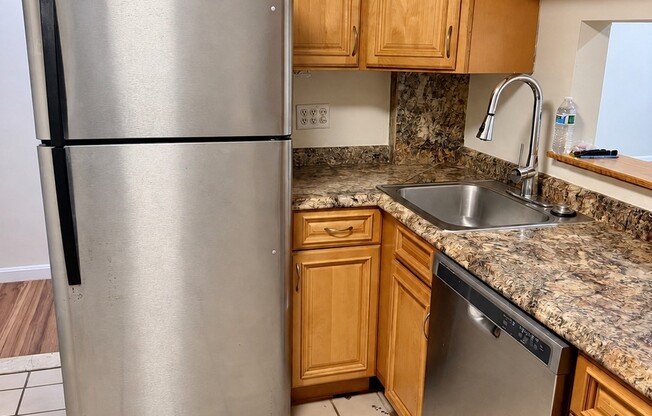 2 beds, 1 bath, 922 sqft, $2,500, Unit 3