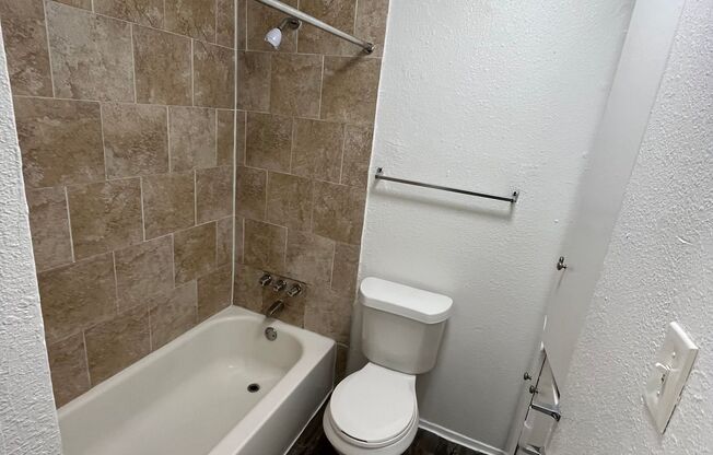 1 bed, 1 bath, 619 sqft, $1,150, Unit 2089