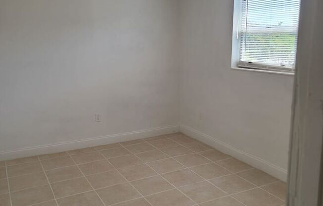 1 bed, 1 bath, $1,900, Unit 1545-204