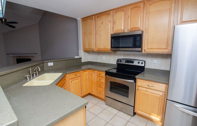 3 beds, 2 baths, $2,100