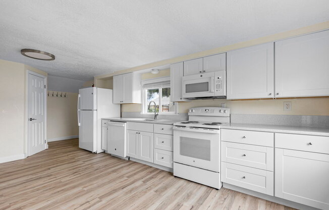 530 NE 5 ST