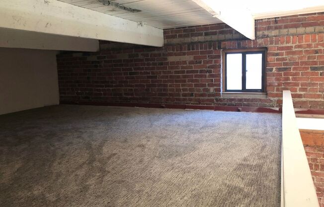 Studio, 1 bath, 378 sqft, $1,475, Unit 607