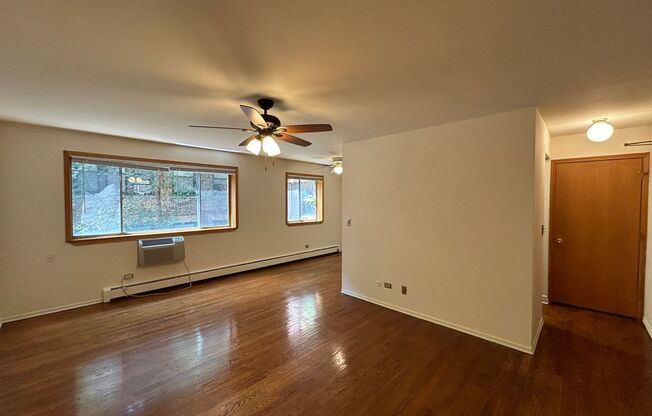 1 bed, 1 bath, 700 sqft, $2,055, Unit 531-310
