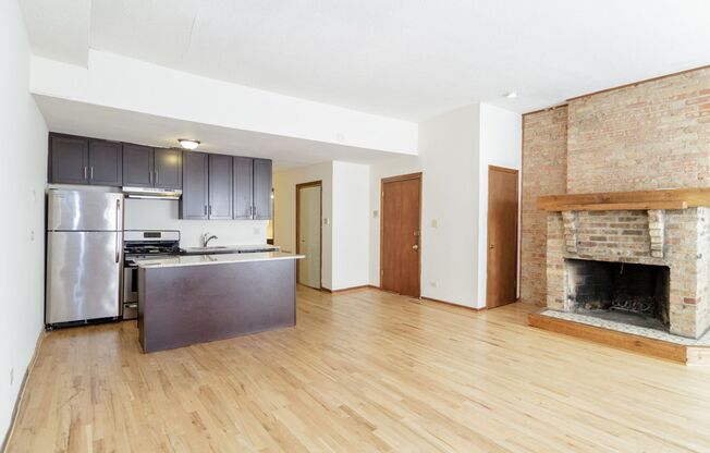 2 beds, 1.5 baths, 1,140 sqft, $4,200, Unit 2521-B3