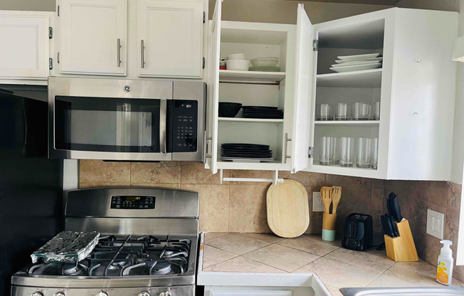546 E DELNO DR